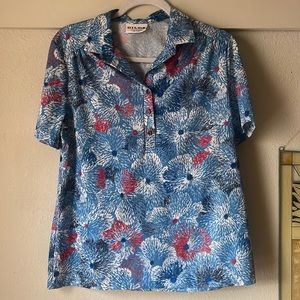 Gorgeous blue Vintage short sleeve button blouse by Gilda
